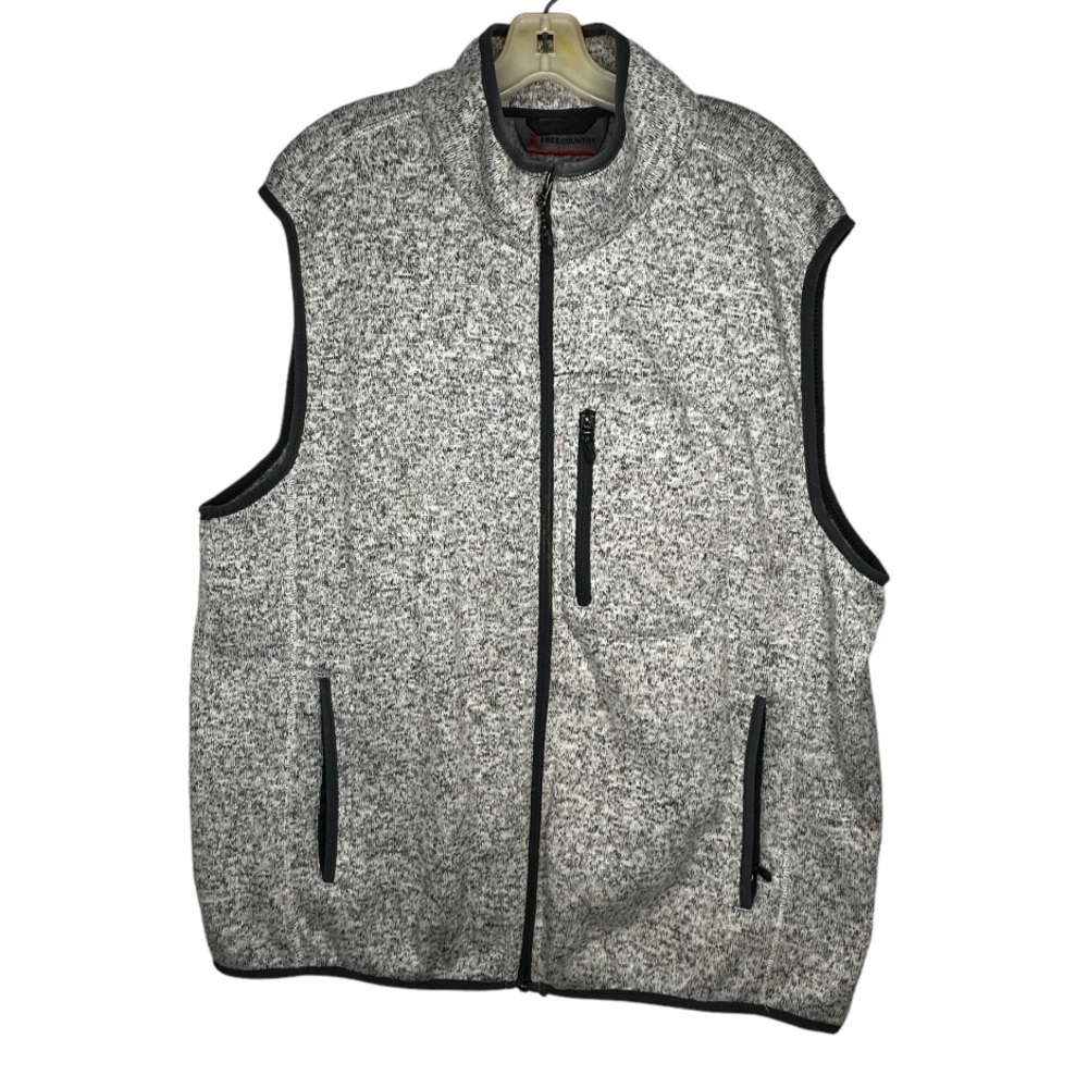 Free Country Sweater Vest‎